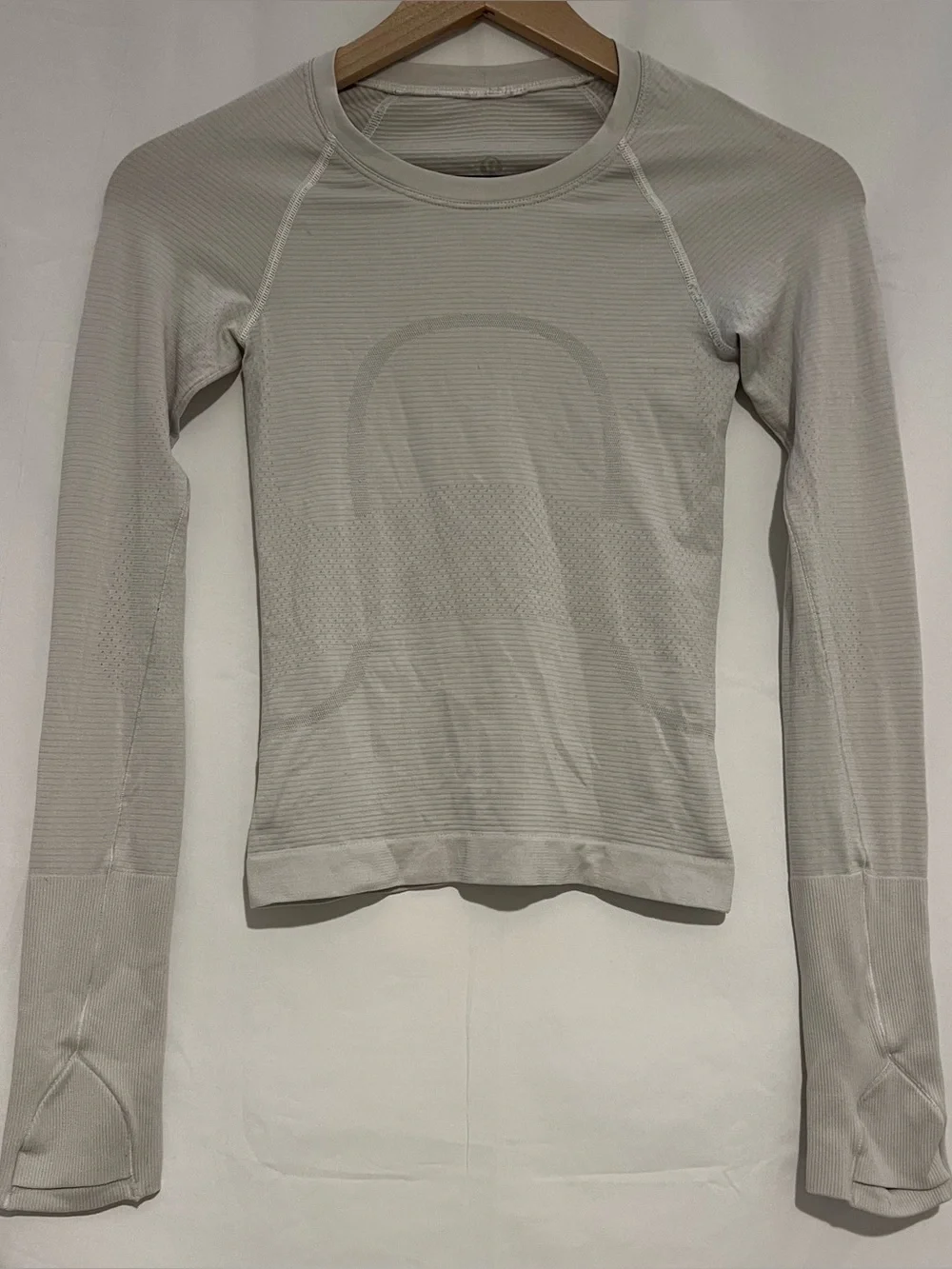Lululemon Light Grey Swiftly Tech Long Sleeve Top